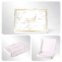 Boîte cadeau avion en matériau biodégradable certifié, fabrication soignée, détails raffinés, pelliculage mat, revêtement UV, personnalisable