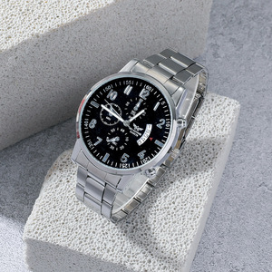 <span class=keywords><strong>Set</strong></span> Regalo 4 Pezzi da <span class=keywords><strong>Uomo</strong></span>: Orologio al Quarzo in Acciaio Inossidabile, <span class=keywords><strong>Bracciale</strong></span>, <span class=keywords><strong>Collana</strong></span> <span class=keywords><strong>e</strong></span> Anello con Quadrante a Lancette <span class=keywords><strong>e</strong></span> Cassa da 10mm - Ideale per l'Estate <span class=keywords><strong>e</strong></span> il Business - Product Image 4