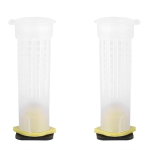 Outils de <span class=keywords><strong>ruche</strong></span> apicole Cage de Protection des cellules de la reine des abeilles Cage <span class=keywords><strong>d</strong></span>'alimentation de la reine des abeilles Porte-gobelet de cellules pour un usage domestique et agricole Nouvel état <span class=keywords><strong>d</strong></span>'<span class=keywords><strong>occasion</strong></span> - Product Image 1