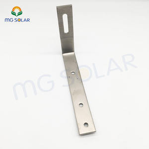 Cadre de <span class=keywords><strong>panneau</strong></span> <span class=keywords><strong>solaire</strong></span> PV pour montage sur toit en <span class=keywords><strong>tuile</strong></span> plate Crochet de toit en <span class=keywords><strong>tuile</strong></span> de bardeaux en acier inoxydable de haute qualité - Product Image 3