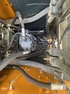 รถขุดตีนตะขาบฮุนได 305LC-9T มือสองคุณภาพสูง น้ำหนัก 30 ตัน เครื่องยนต์คัมมินส์ ความจุบุ้งกี๋ 1.38 เมตร รุ่นปี 2024 สภาพดีเยี่ยม คุณภาพดีที่สุด - Product Image 5