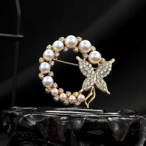 Broche de mode européenne <span class=keywords><strong>et</strong></span> américaine, incrustée de diamants <span class=keywords><strong>et</strong></span> de perles, motif blé, plume <span class=keywords><strong>et</strong></span> papillon, pour veste de costume homme, modèle quatre - Product Image 5