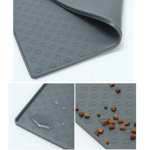 Benutzer definierte große Pfoten form Silikon Pet Feeder <span class=keywords><strong>Mat</strong></span> Rutsch feste wasserdichte Hunde matte für Bodenschutz Pet Mats & Pads - Product Image 4
