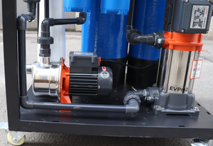 Système de filtration des médias commerciaux avec des réservoirs en FRP bleus et des vannes manuelles/automatiques, stations de traitement de l'eau - Product Image 5