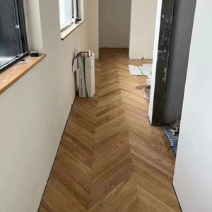 Parquet à pointe hongroise Parquet européen massif en bois de chêne Chevron - Product Image 4