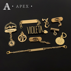 Apex Nhà Máy Tùy Chỉnh Thương Hiệu Kim Loại Cổ Điển Logo Tên Tấm Nhãn Hat Giày Túi Quần Áo Khắc Kim Loại Dập Nổi Logo Tag Nhãn - Product Image 5