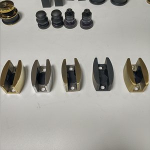 Guida Tradizionale in Nylon per Ferramenta Porte Scorrevoli in Vetro per Ville - Product Image 4