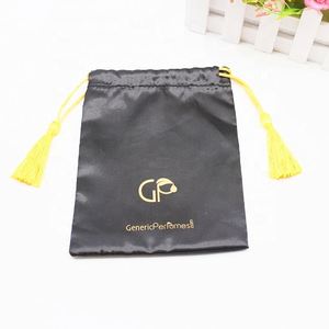 Sac à cheveux en satin de luxe avec cordon de serrage et logo personnalisé, emballage recyclable pour perruques et extensions capillaires, idéal pour les cadeaux - Product Image 5