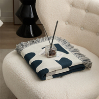 Couverture décorative douce et douce, en coton, pour bébé, canapé, peluche, avec des glands