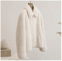 Veste courte Teddy en pure laine pour femme, col rabattu, fermeture éclair, coupe ample, en laine granulaire
