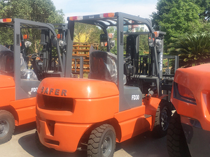 An toàn hơn 3ton xe nâng diesel với <span class=keywords><strong>ISUZU</strong></span> C240 động cơ - Product Image 4