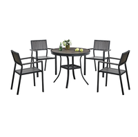 Meubles d'extérieur, structure en acier brossé, bois plastique, tables et chaises de restaurant pour terrasse extérieure