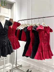 Vestido corto con cuello en V y falda con volantes, minivestido de fiesta con cuello en V estilo Vietnam, manga con volantes, detalle de lazo, cintura alta, vestido de poliéster. - Product Image 3