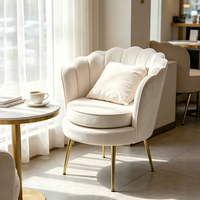 Fauteuil d'appoint moderne en velours à dossier festonné, style coquille, ivoire, avec pieds en métal doré, pour salon