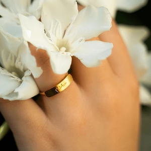 Joyería islámica personalizada de acero inoxidable, anillo de paciencia con letras árabes grabadas, anillo de barra apilable delicado, oro rosa - Product Image 3