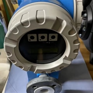 Débitmètre électromagnétique Endress+Hauser authentique, neuf, Proline Promag H300 (série 5H3B) pour l'eau liquide (5H3B1Z/1F/26/50H) - Product Image 4