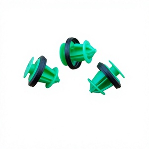 Clips para el panel lateral de la puerta del coche BYD, clips para el arco de la rueda 67773-0E020 117701-00-A 68145437AA, material PP para reparación - Product Image 4