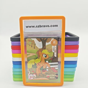 Étui de protection antichoc en TPU pour cartes à collectionner (sport, Pokémon, MTG) - Product Image 1
