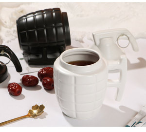 Tazas de café de cerámica divertidas en forma de <span class=keywords><strong>Granada</strong></span> 3D creativas al por mayor, taza de té de porcelana personalizada con logotipo personalizado para regalo - Product Image 5