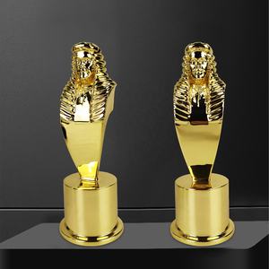 Trophée pour le Qatar Golden Trophy Figurine en métal Petites statues en métal Statue en or 24 carats Sculpture avec carte de l'Afrique - Product Image 6