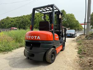 Buen estado Toyota FD30 4,5 metros Carretilla elevadora usada Venta CALIENTE Alta calidad 3T Carretilla elevadora diesel usada barata para la venta - Product Image 4