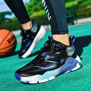 Chaussures de sport pour hommes en cuir style basketball, baskets tendance, imperméables, respirantes, rehaussantes, pour le sport et la course à pied - Product Image 5