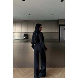 Chaqueta Deportiva Oska Negra, Cómoda y Transpirable, de Nailon, con Diseño de Logotipo Personalizado, Opción de Talla Grande, para el Invierno - Product Image 1