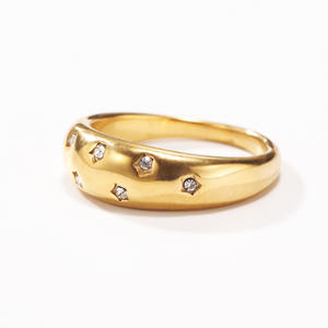 เครื่องประดับใหม่ Taige ยุโรปและสหรัฐอเมริกาที่นิยมในการใส่ดาวเพทายไทเทเนียมแหวนผู้หญิงทอง18K ไม่จางหายใคร - Product Image 2