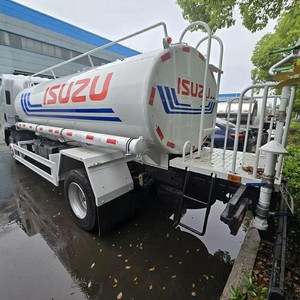 Camión Cisterna Isuzu Japonés Económico para Transporte de Agua Potable, Camión Cisterna de 5m3 para Riego de Calles - Product Image 5