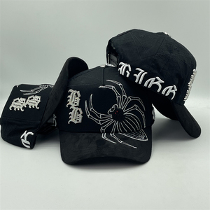Vollständig mit Spinnennetz geprägte schwarze Baseballkappe mit großer Spinnenstickerei, Strass und Gothic-Schriftzug – Streetwear-Mütze - Product Image 6