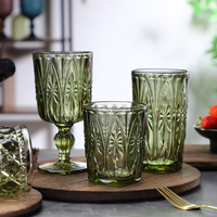 Nouveaux gobelets en verre au design vintage, différents styles, gobelets à eau en gros, gobelets en verre vert gaufré de 310 ml et 350 ml pour la maison et les fêtes