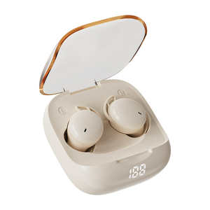 All'ingrosso nel Design dell'orecchio auricolari da gioco 200mAh durata della batteria auricolari senza fili con Display a LED tipo C collegamento - Product Image 5