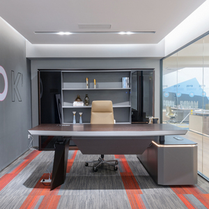 Muebles de oficina de alta gama, elevador eléctrico de pie, escritorio ejecutivo de altura ajustable, escritorio de lujo boss - Product Image 1