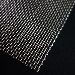 4 <b>Mesh</b> 4.8mm Aperture 0.04-0.08mm <b>Wire</b> Diameter 1m*30m 304 Stainless Steel Crimped Plain Weave <b>Wire</b> <b>Mesh</b> Screen Welding Bending - Product Image 4