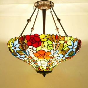 โคมไฟระย้าสไตล์ยุโรปย้อนยุค ลายดอกป๊อปปี้ รุ่นใหม่ ขนาดกลาง ขั้วหลอด E27 สำหรับโรงแรม บาร์ ห้องนั่งเล่น โคมไฟห้อยเพดาน - Product Image 3