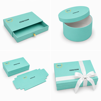 Boîte cadeau en papier de luxe avec logo personnalisé, vente en gros, boîte à bijoux en carton rigide avec insert en mousse, OEM ODM