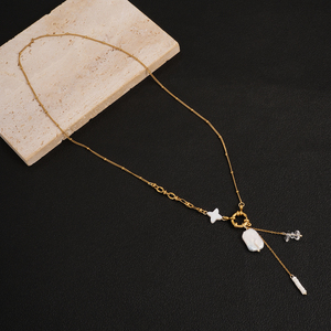 Ensemble de colliers superposés pour femmes en acier inoxydable plaqué or 18 carats, imperméable, avec perles de coquillages et cristaux blancs naturels - Product Image 4
