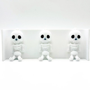 Porte-clés Crâne Articulé Imprimé en 3D OEM, en Plastique Écologique, Style Dessin Animé, Figurine d'Halloween, Cadeau Décoratif - Product Image 4