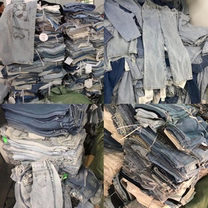 Ventes chaudes en Afrique : Balles de jeans en denim d'occasion pour femmes, de qualité A, propres, tendance et économiques - Product Image 4