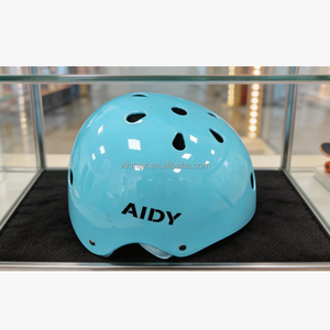 Casco Deportivo Doble Universal de ABS de Alta Calidad, Ligero y Transpirable para Mujer, para Scooter, Patinaje, Ciclismo y Actividades al Aire Libre - Product Image 1