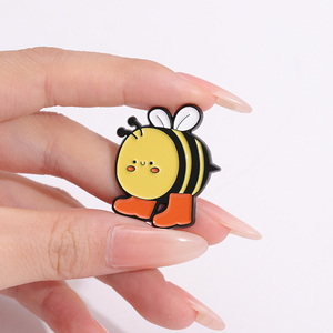 Pin Enamel hewan kartun sesuai pesanan landak katak kelinci anjing bebek bros kerah Lapel lencana hadiah perhiasan grosir - Product Image 4