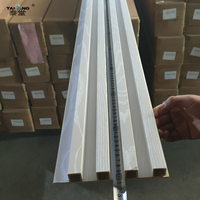 Panneaux muraux décoratifs en PVC Lambrin, lames en PVC pour l'intérieur, WPC