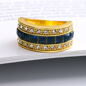 <span class=keywords><strong>Bague</strong></span> carrée élégante en zircon <span class=keywords><strong>et</strong></span> <span class=keywords><strong>saphir</strong></span> bleu plaqué or, idéale pour les fêtes <span class=keywords><strong>et</strong></span> occasions formelles, pour hommes <span class=keywords><strong>et</strong></span> femmes - Product Image 4