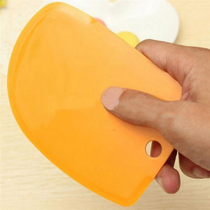 <b>Silicone</b> DIY Decorating <b>Tool</b> Pastry Cream with Toothed Edge Fondant Cutter Scraper for Cake Baking - Product Image 6