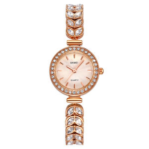 นาฬิกาควอตซ์สำหรับผู้หญิงดูหรูหราเป็นประกายเก๋ไก๋ - Product Image 2