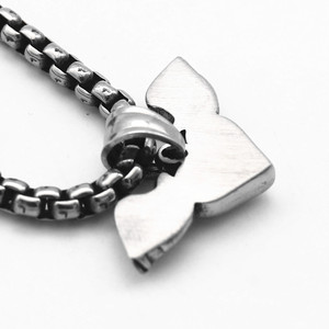 Yunnique – collier avec pendentif en forme de cœur d'ange en acier inoxydable, avec ailes, bijoux unisexes, cadeau - Product Image 2
