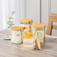 Récipients de préparation de repas en verre de 18oz avec logo personnalisé pots d'avoine de nuit couvercles en silicone et bambou tasses à aliments modernes à usage domestique pour la fête