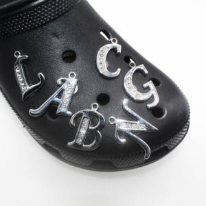 Dijes de zapatos con letras ostentosas de Metal grande de clase alta, gran oferta, adornos de zapatos de diamantes de imitación, hebillas para decoraciones de zuecos, accesorios - Product Image 4