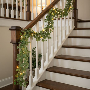 Guirnalda de Eucalipto Artificial Fácil de Obtener de 200 cm con Luces para Decoración de Arco de Boda - Product Image 4