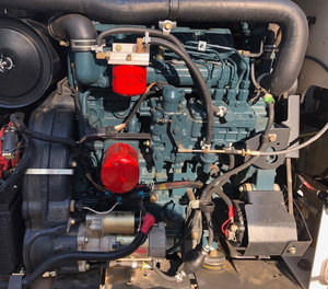 USADO para Minicargadora S300 de 10000 kg, Blanca con Ruedas Rojas y Cucharón Negro, con Bomba de Caja de Cambios, Motor y Motor Principal - Product Image 6
